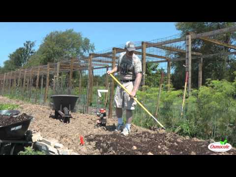 Amending Soil with Organic Materials